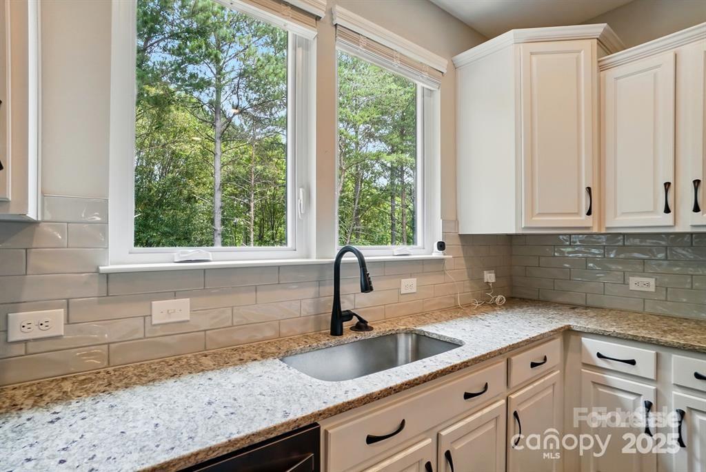 Edgewater - Residential Lease