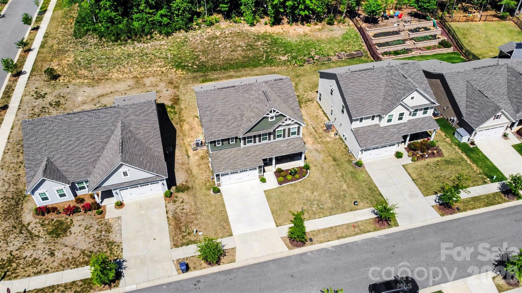 Holcomb Woods - Residential