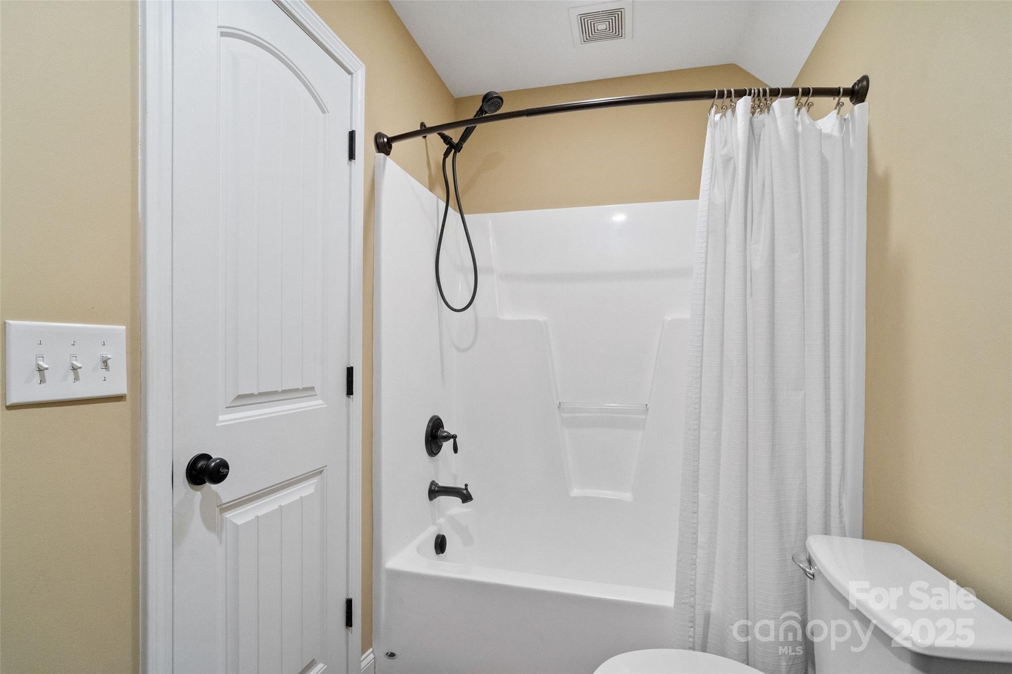 Lauren Pines - Residential