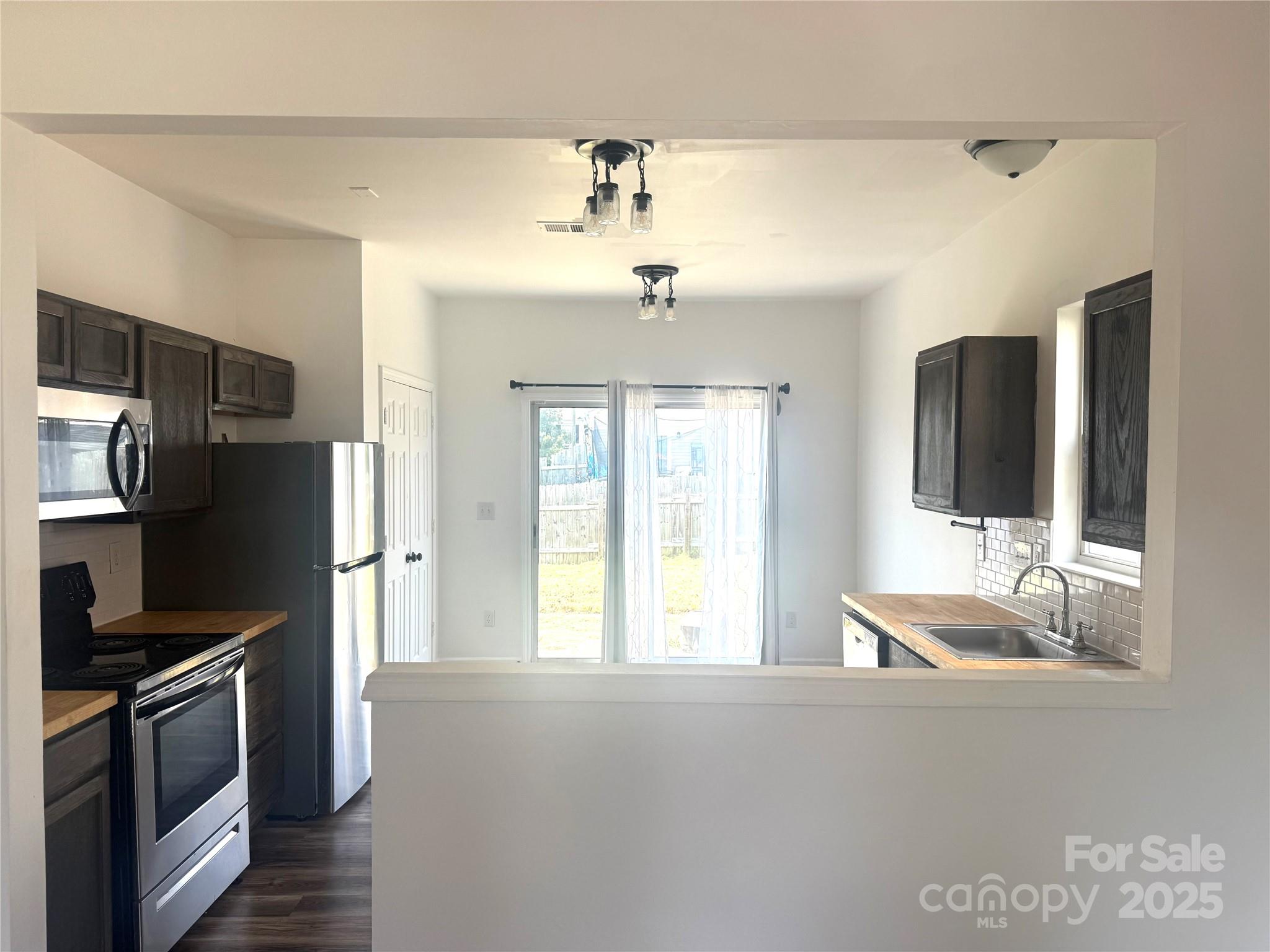 1326 Nadies Court