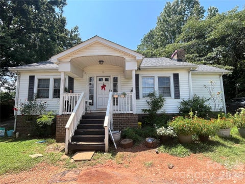 Photo of 620 Peigler Street NW, Concord, NC 28027 (MLS # 4411422)