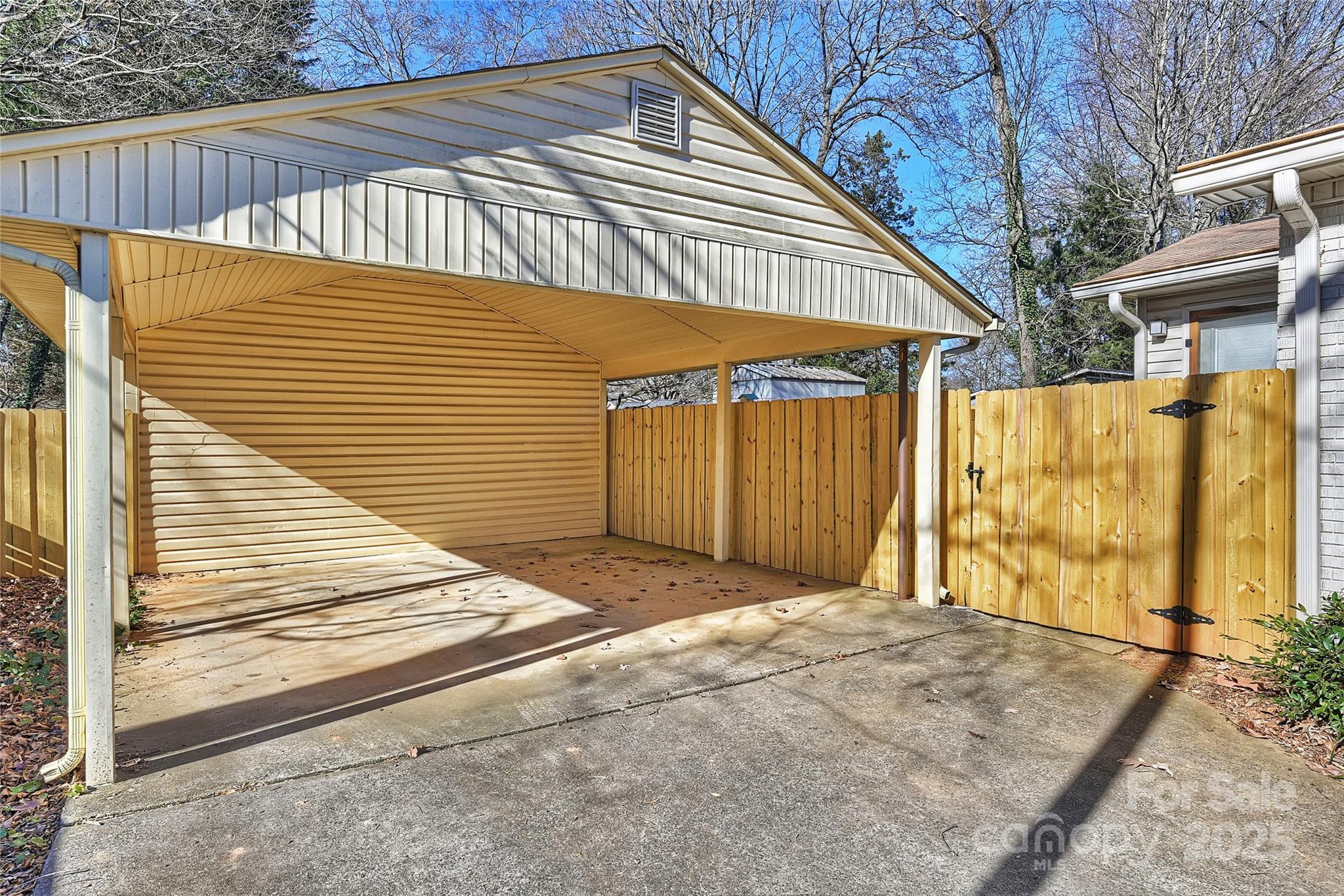 Montclaire - Residential