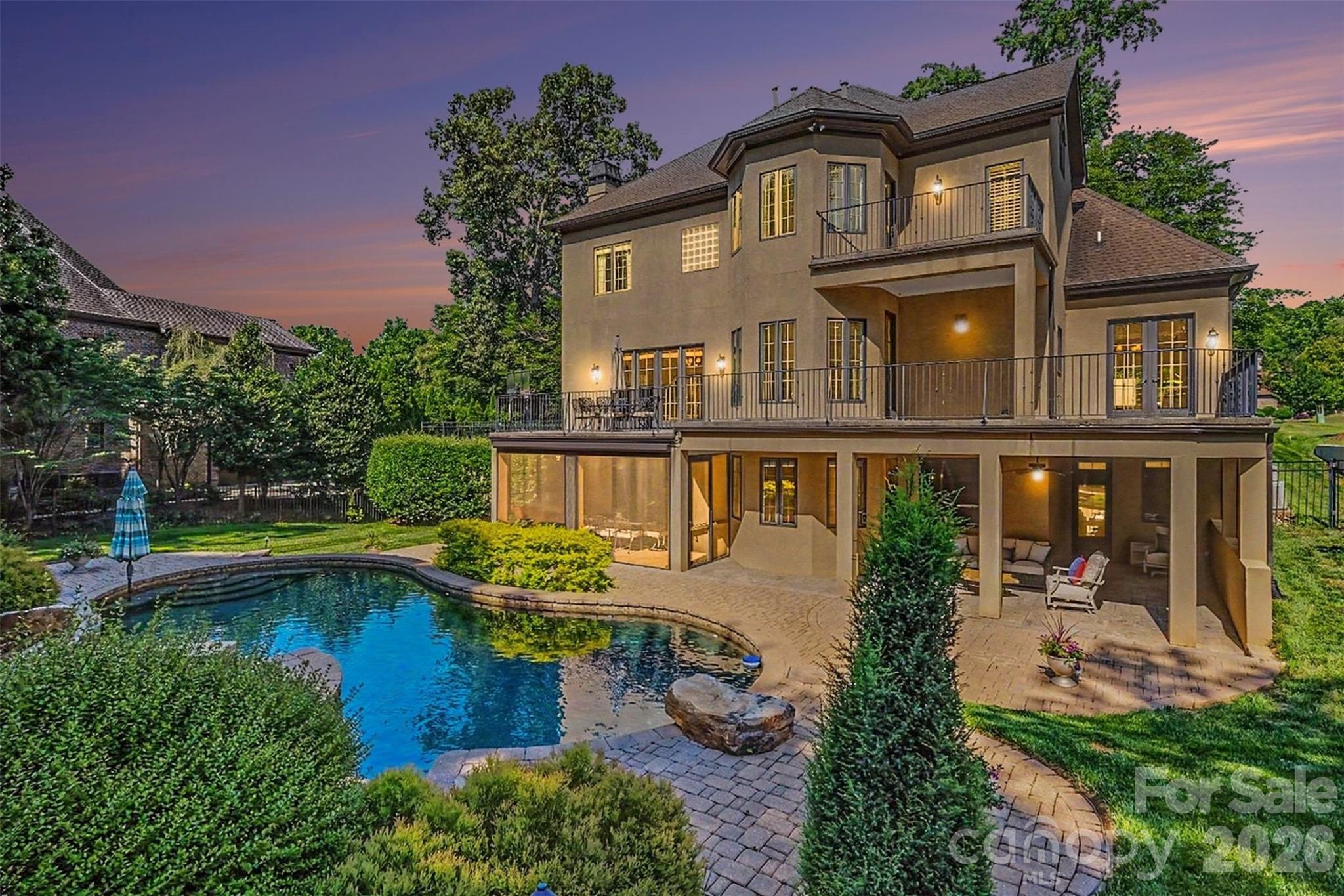 8000 Skye Lochs Drive
