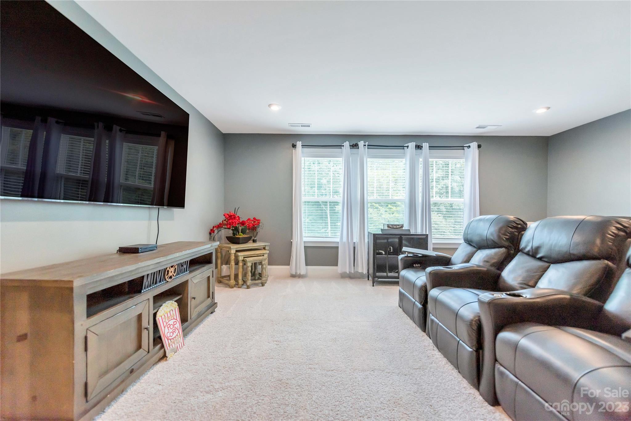 McLean - South Shore - Residential