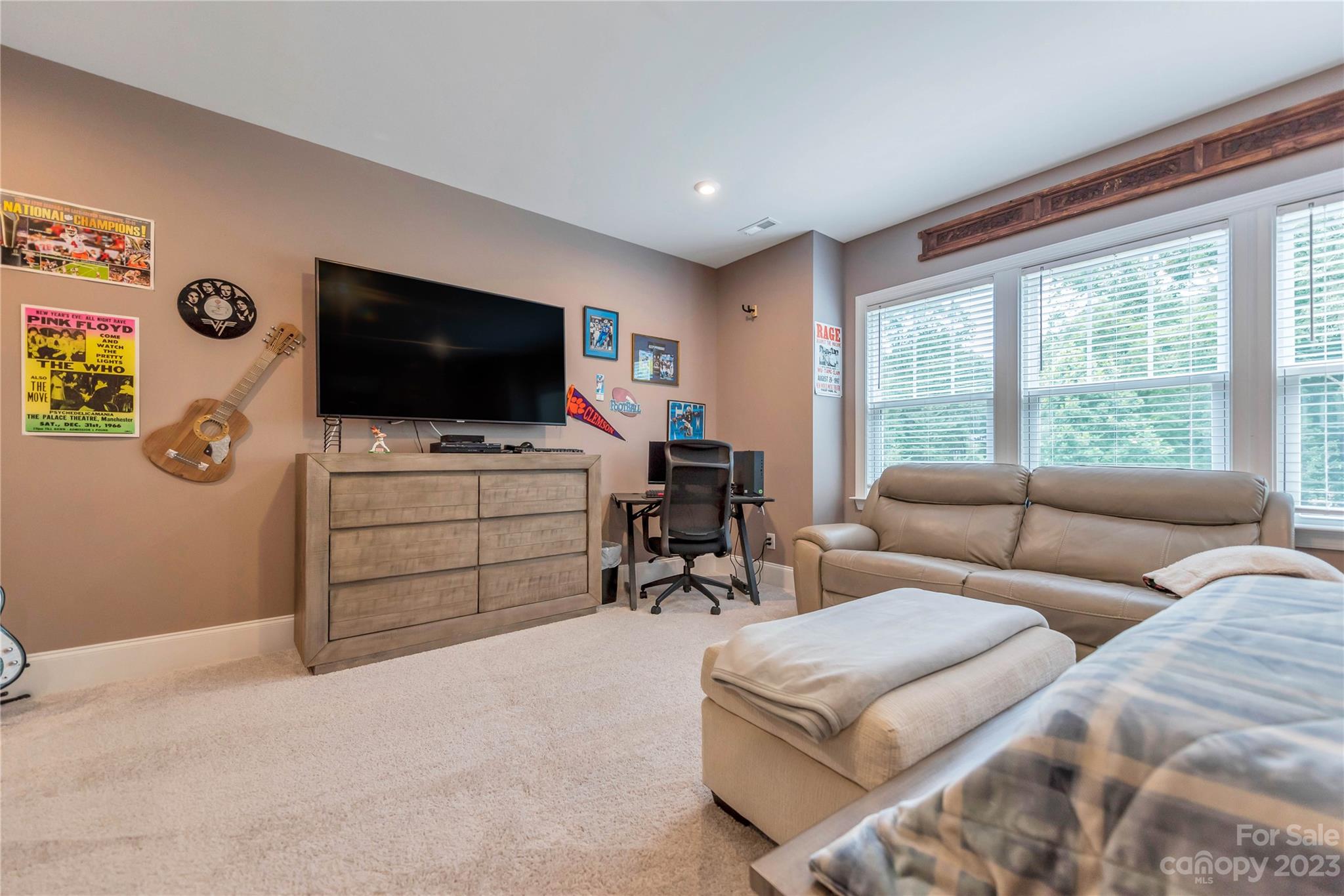 McLean - South Shore - Residential