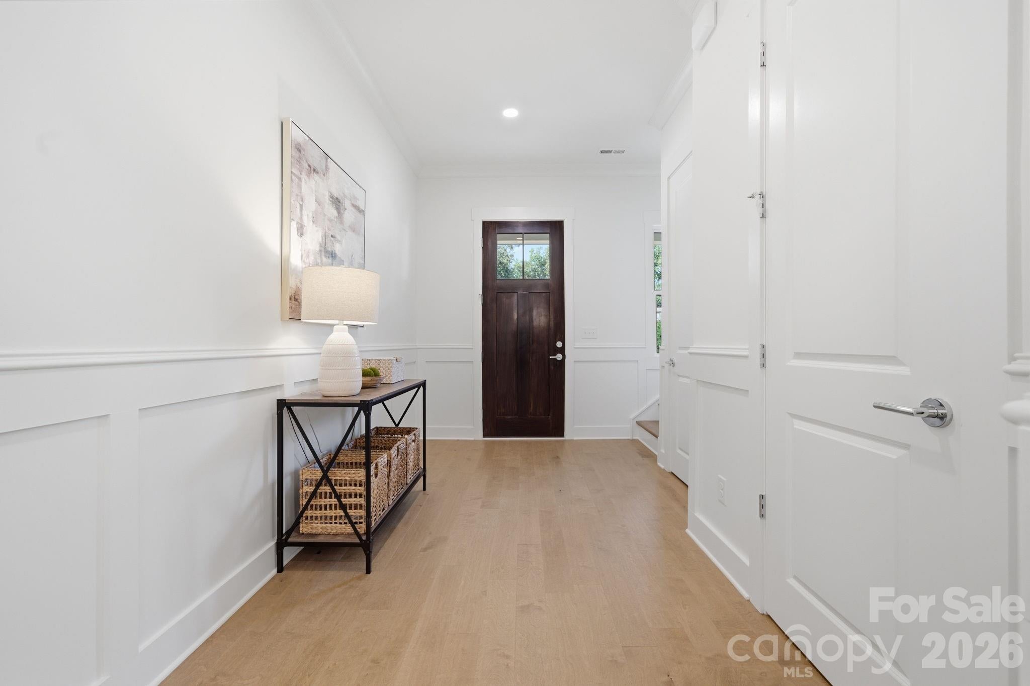 612 Camelot Drive