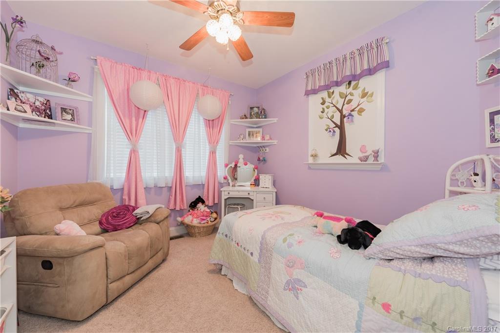 Stoneridge Lakes - Residential