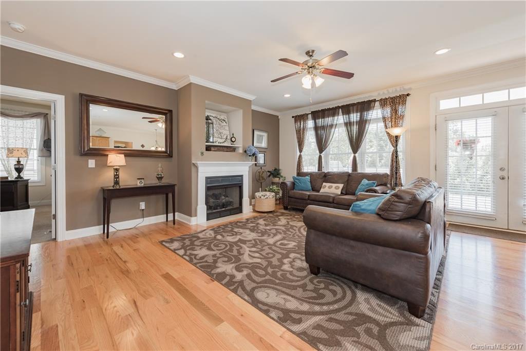 Stoneridge Lakes - Residential