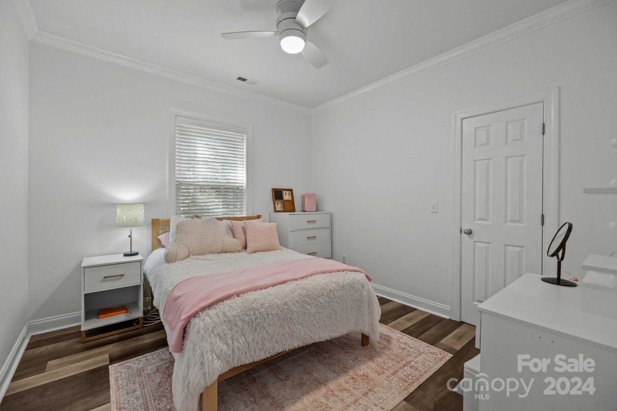 Lake Shore - Residential