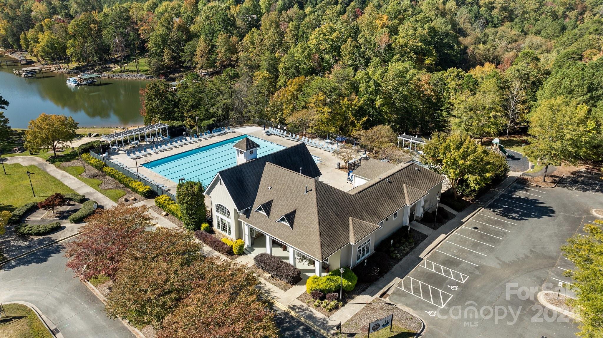 Lake Shore - Residential