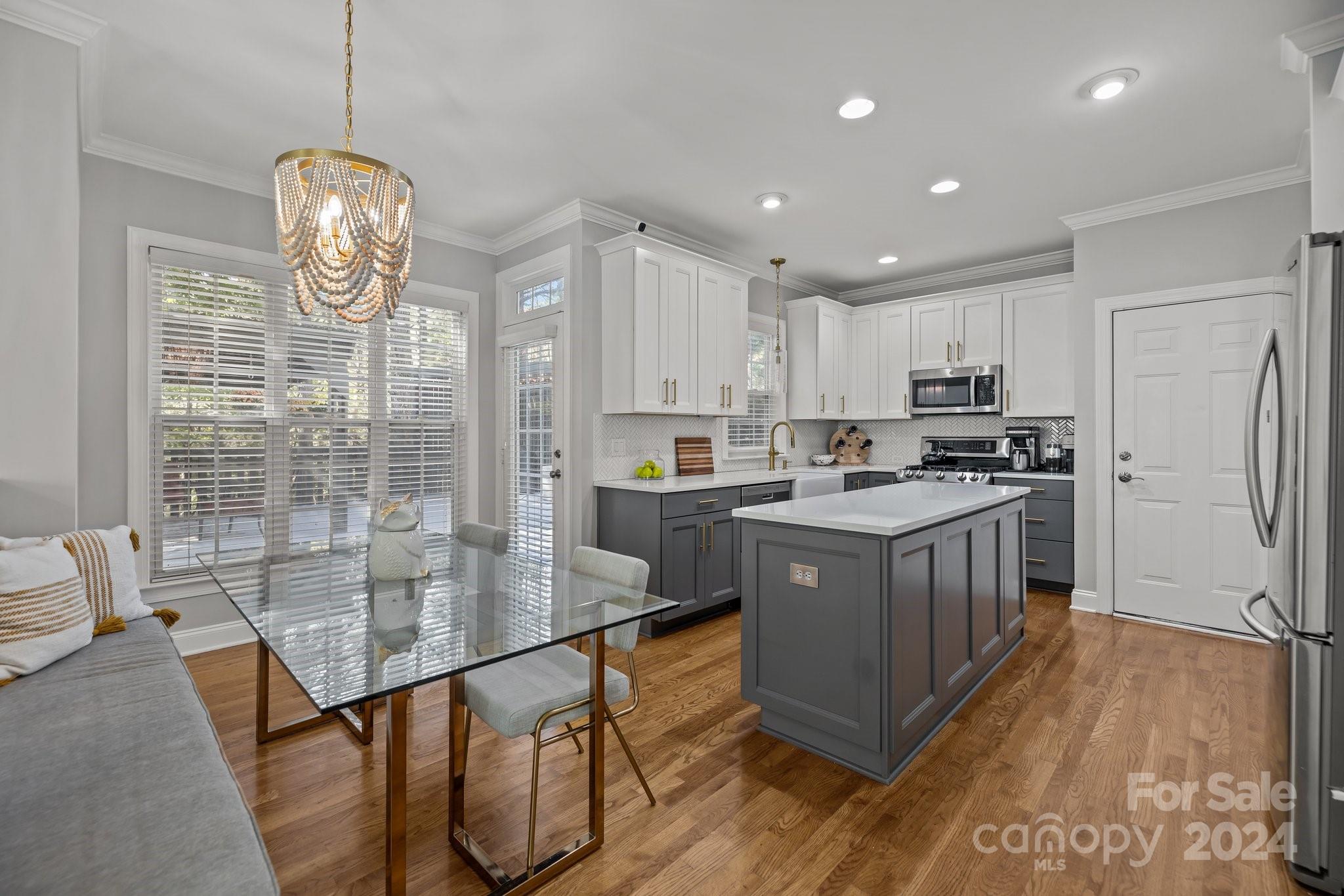 Lake Shore - Residential