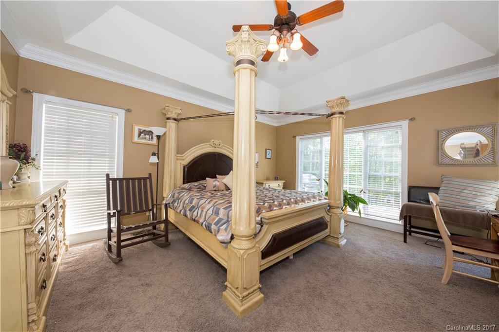 The Lakes At Derby Downs - Residential