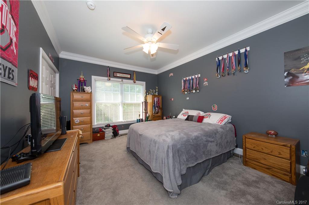 The Lakes At Derby Downs - Residential