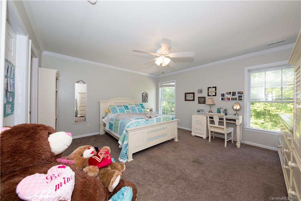 The Lakes At Derby Downs - Residential