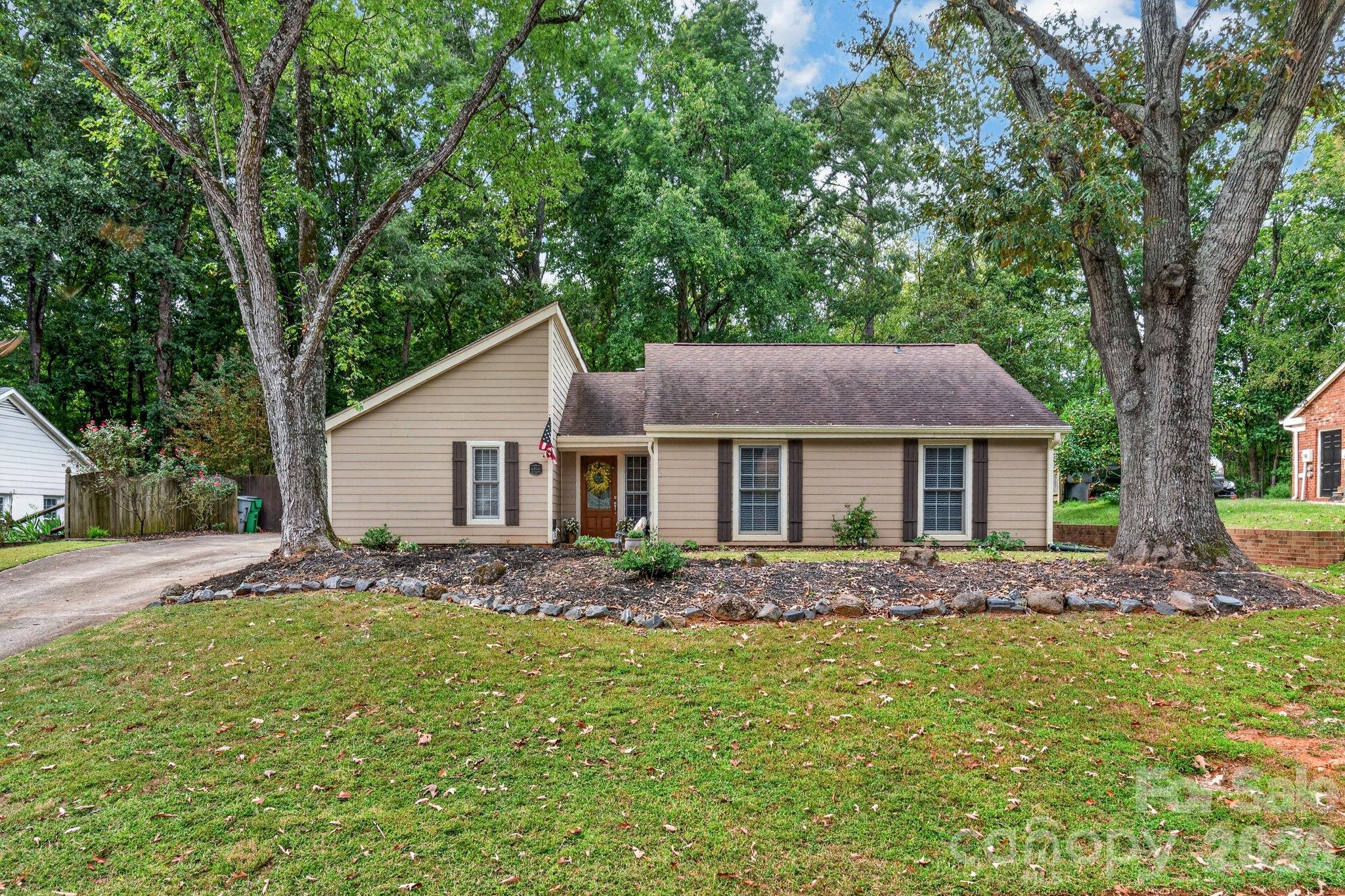 4506 Woods End Lane