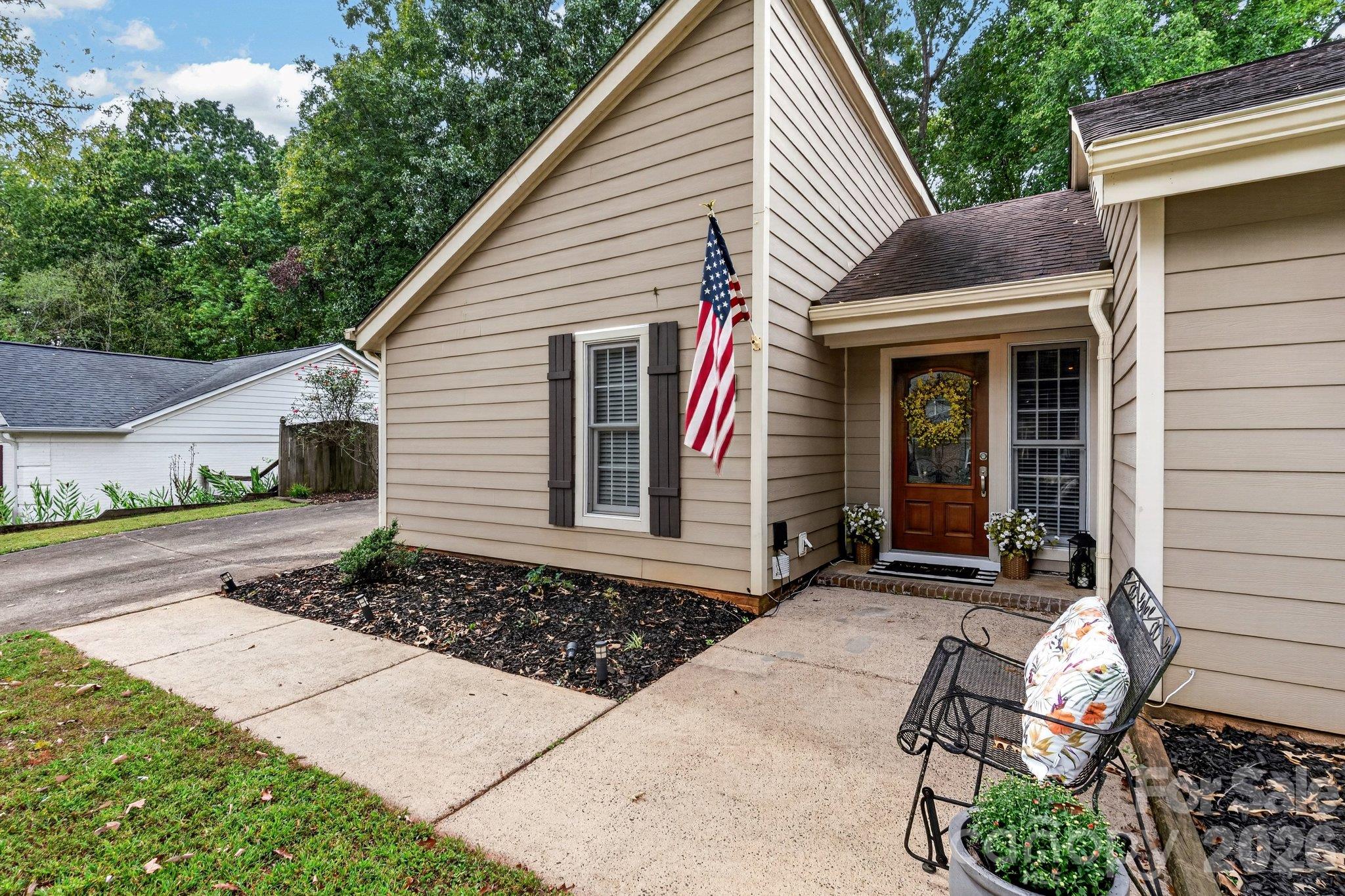 4506 Woods End Lane