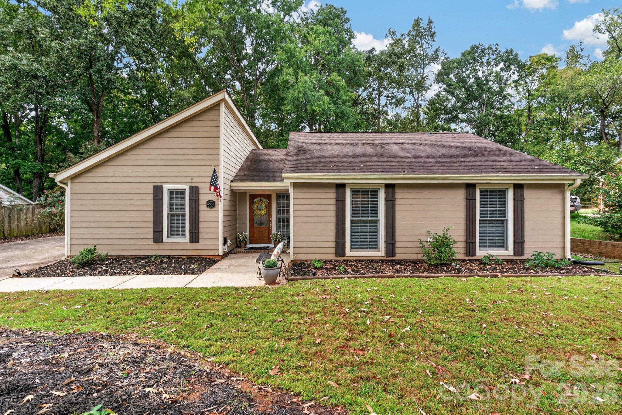 4506 Woods End Lane