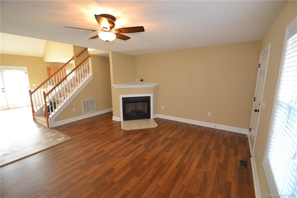 Riverwalk - Residential Lease