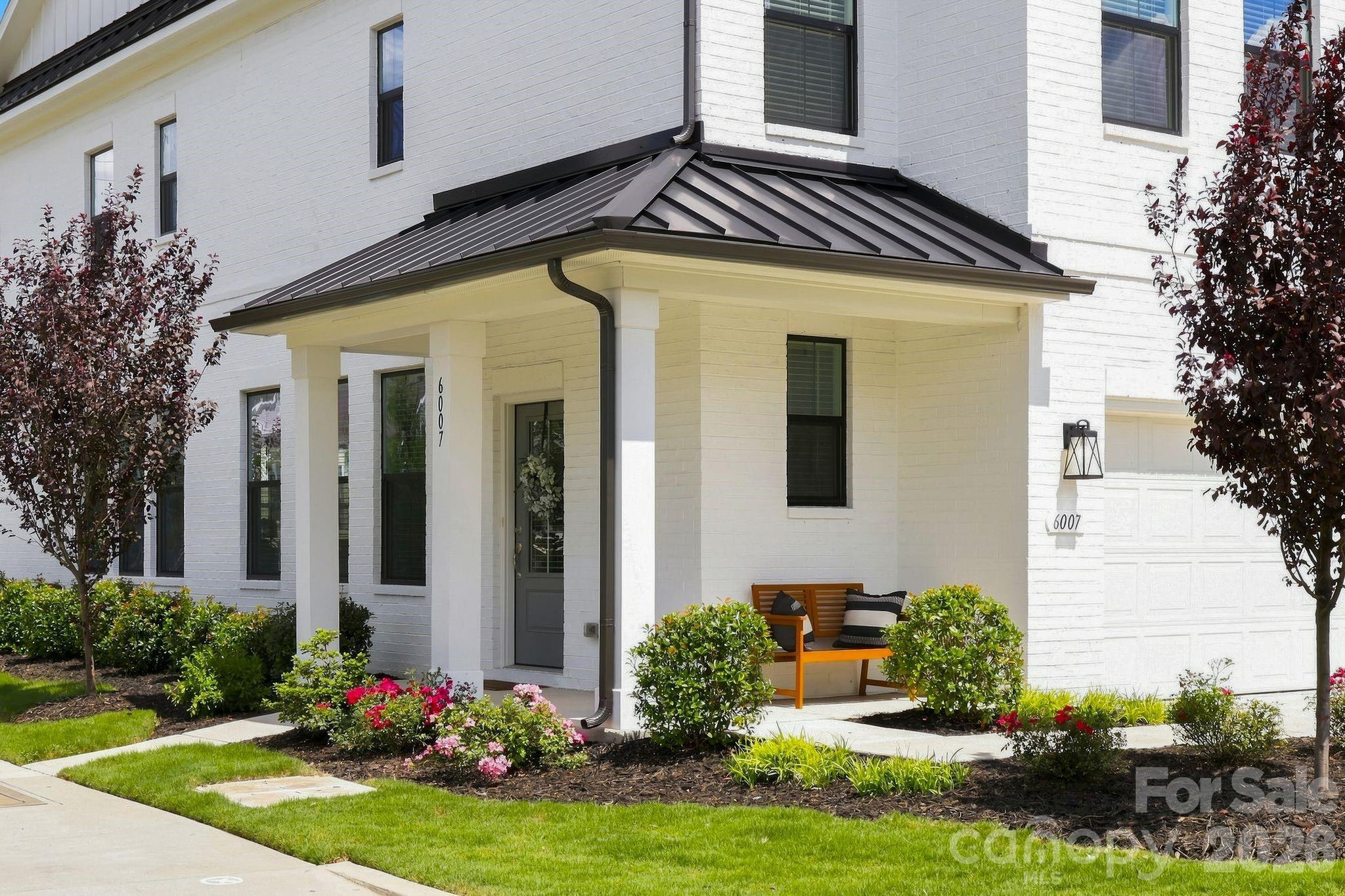 6007 Mariemont Circle
