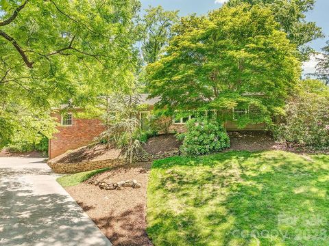 35 Dogwood Road Asheville NC 28804