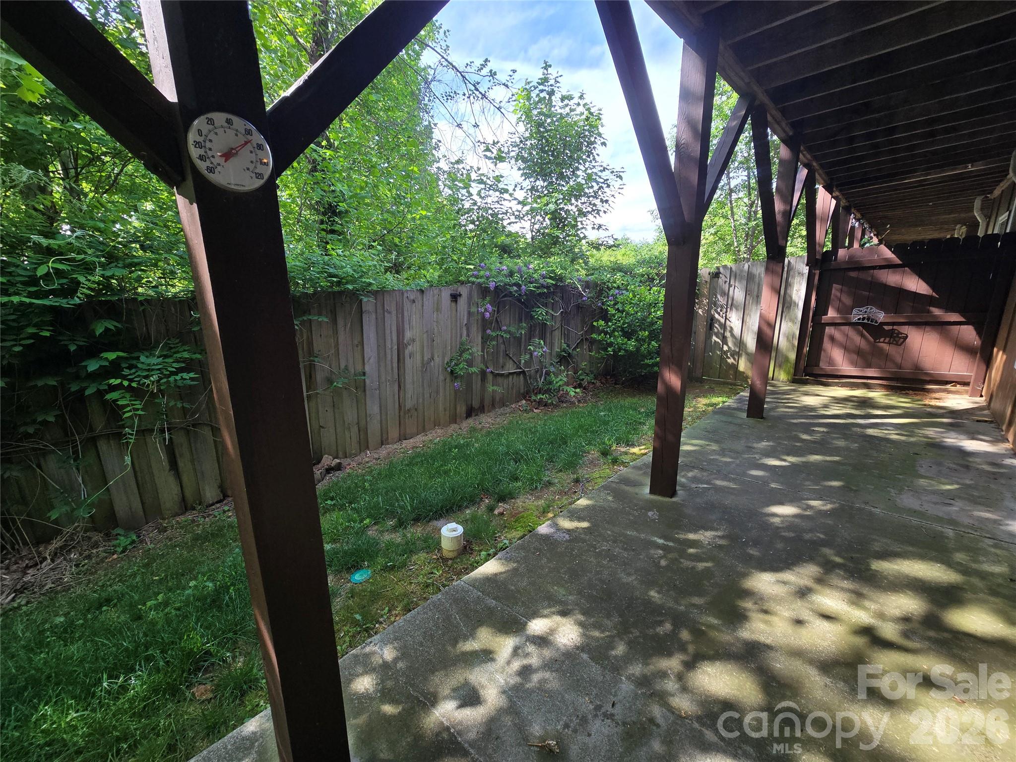 Hannas Whispering Pines - Residential