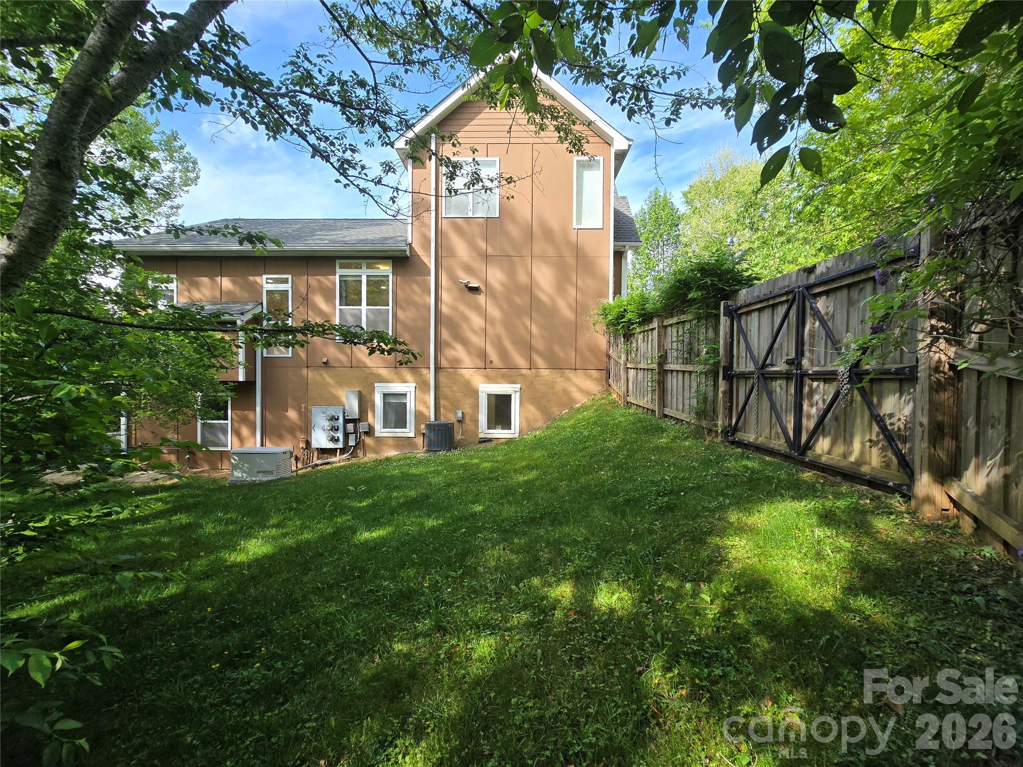 Hannas Whispering Pines - Residential