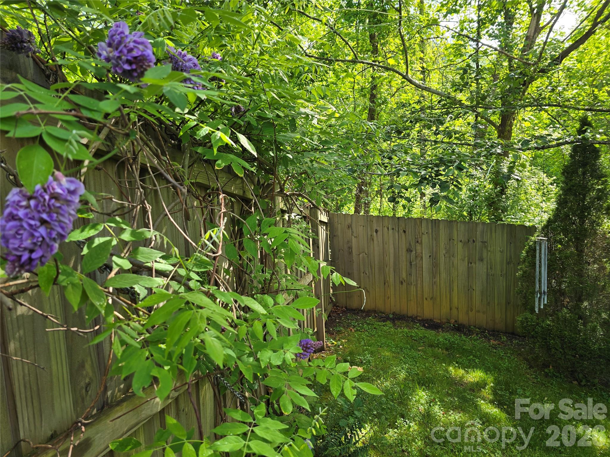 Hannas Whispering Pines - Residential