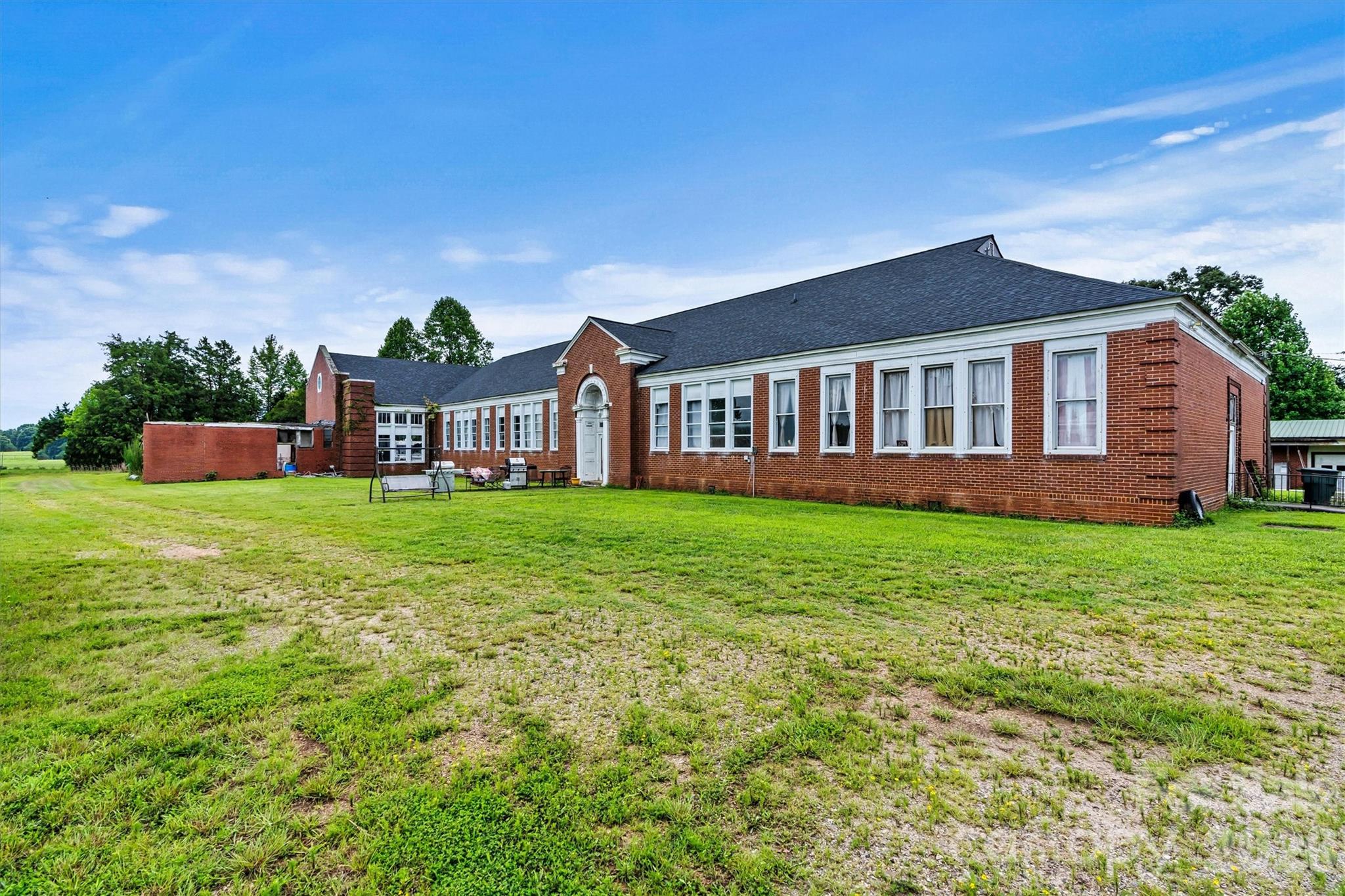 1318 Ostwalt Amity Road
