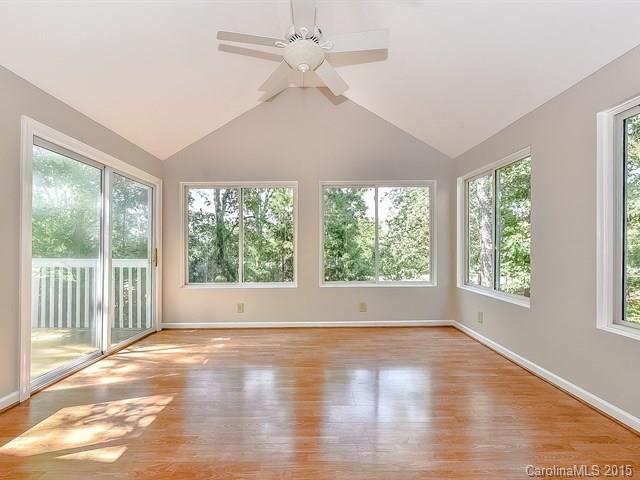 Tega Cay - Residential