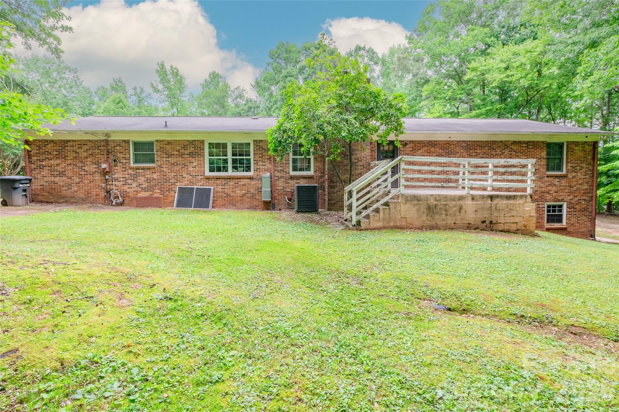 1735 Saddlewood Drive