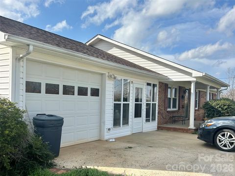 357 Pruitt Houser Street Lincolnton NC 28092