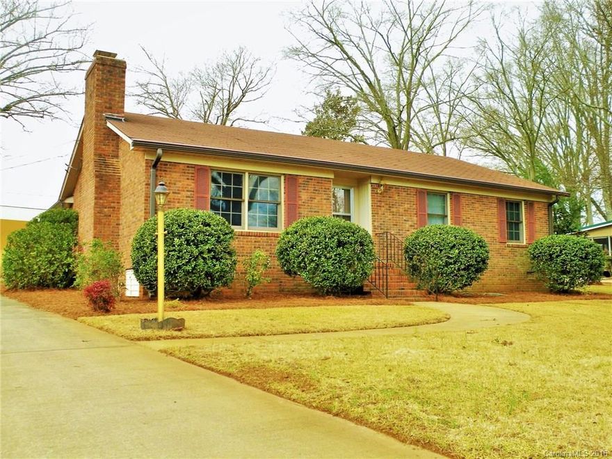 Nice and well kept brick ranch home, close to business, hospital and restaurants. New laminates floors through out, The house has a Certificate of energy efficiency improvements. Huge sun-room with several windows, it gives you lots of natural light. Ceiling fans, gas logs fireplace. Over half acre lot. Crawl space has a new vapor barrier and dehumidifier installed in 2015. New roof installed in the back of the house in 2014 and the front was replaced in 2011. House is in good condition.