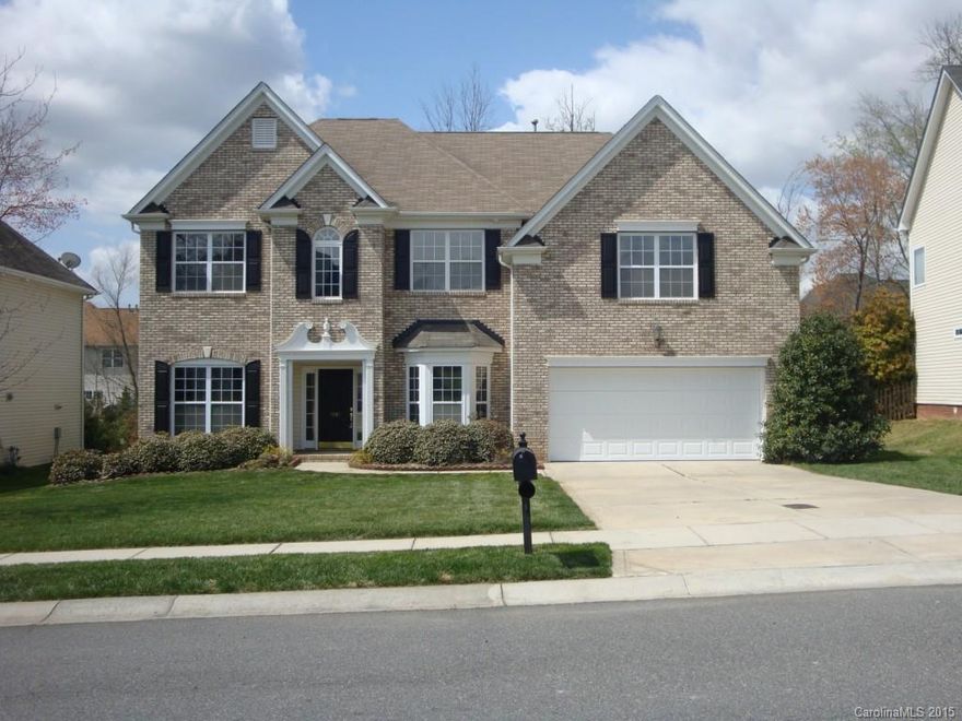 Beautiful Executive Style Home located in desirable Moss Creek.  This home features a study that will make an excellent home office along with a down stairs guest bedroom with an adjoining full bath.  It has recently been updated with black iron spindles in the stair case, paint and a new back splash in the kitchen. Its location is with walking distance to the neighborhood pool, tennis courts and clubhouse.  It is also convenient to local schools, shopping, dining and entertainment.