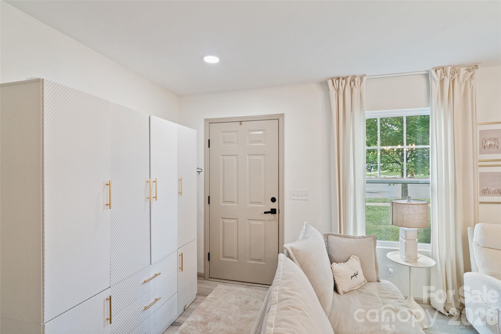Meadowcreek - Residential
