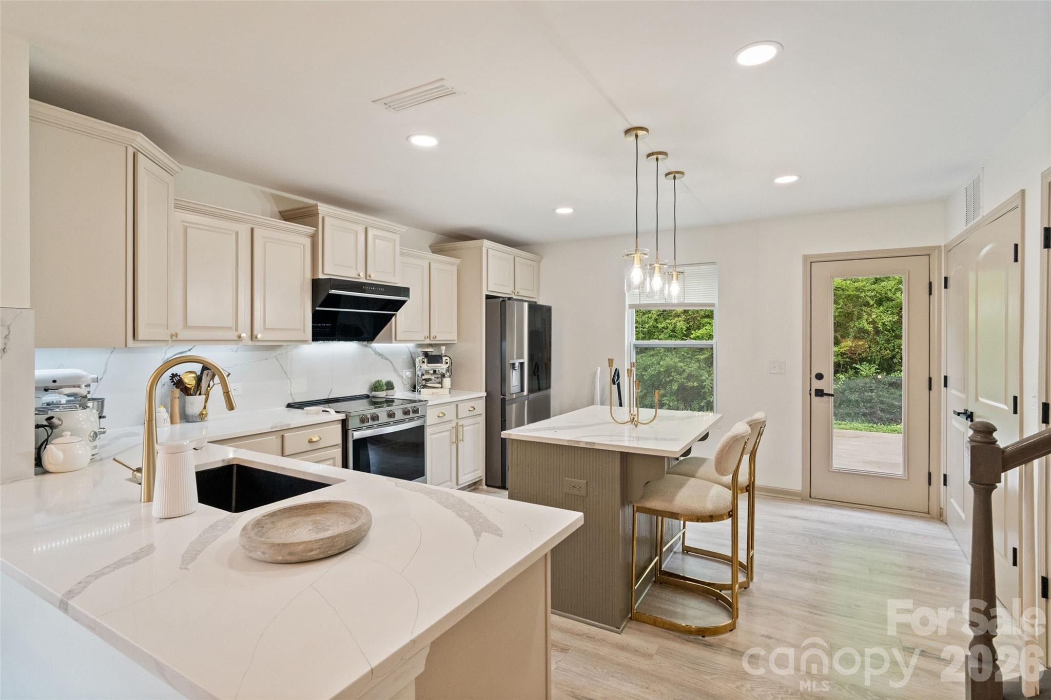 Meadowcreek - Residential