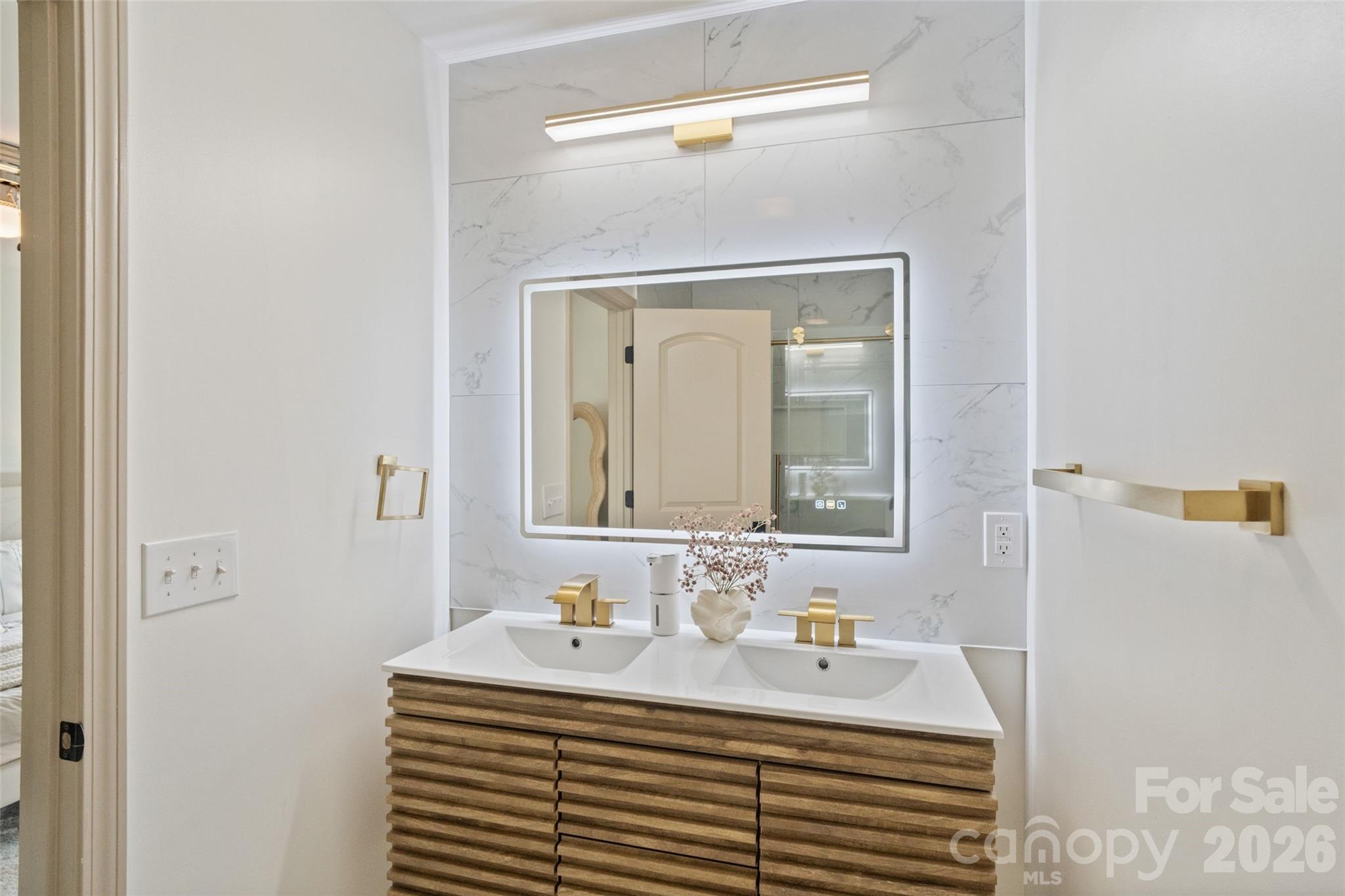 Meadowcreek - Residential