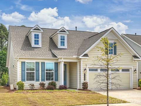 10404 Superb Lane Charlotte NC 28215