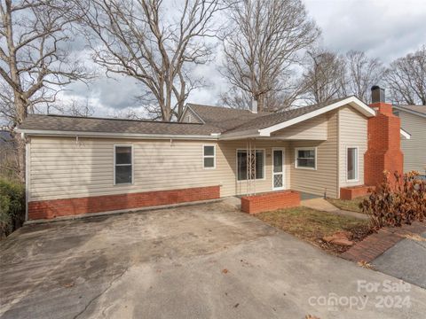 A home in Waynesville