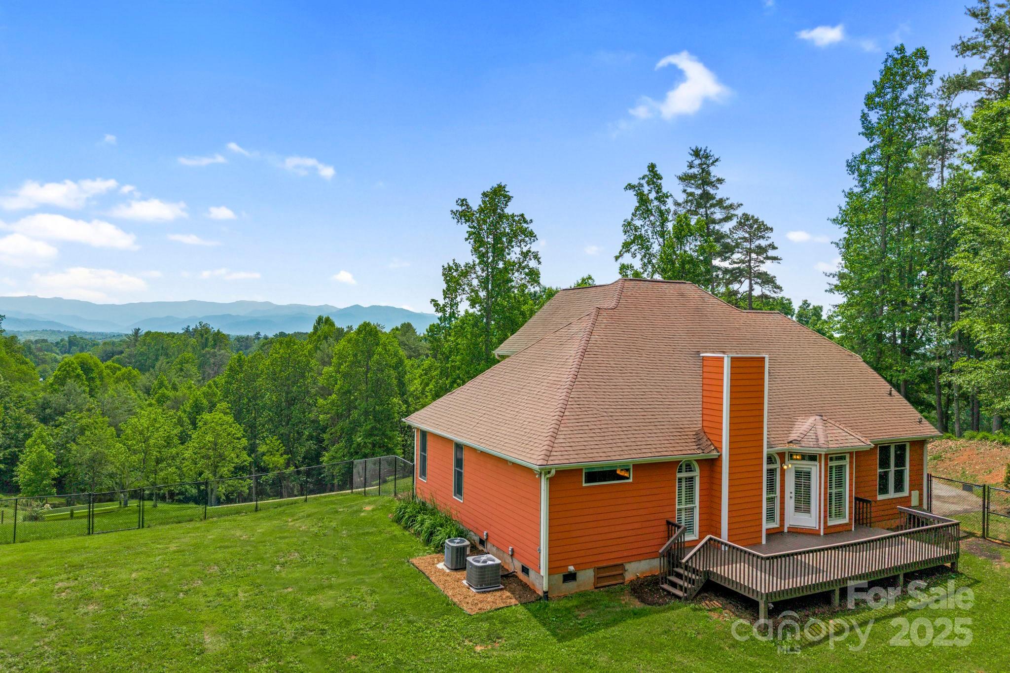 1586 Bull Creek Road