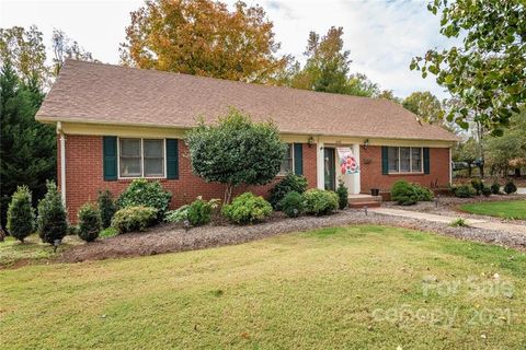 A home in Hickory