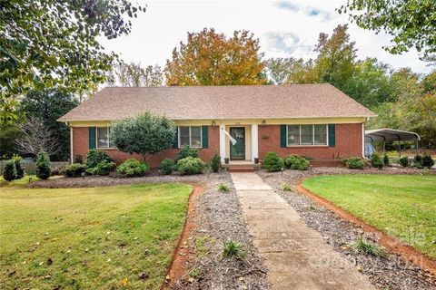 A home in Hickory