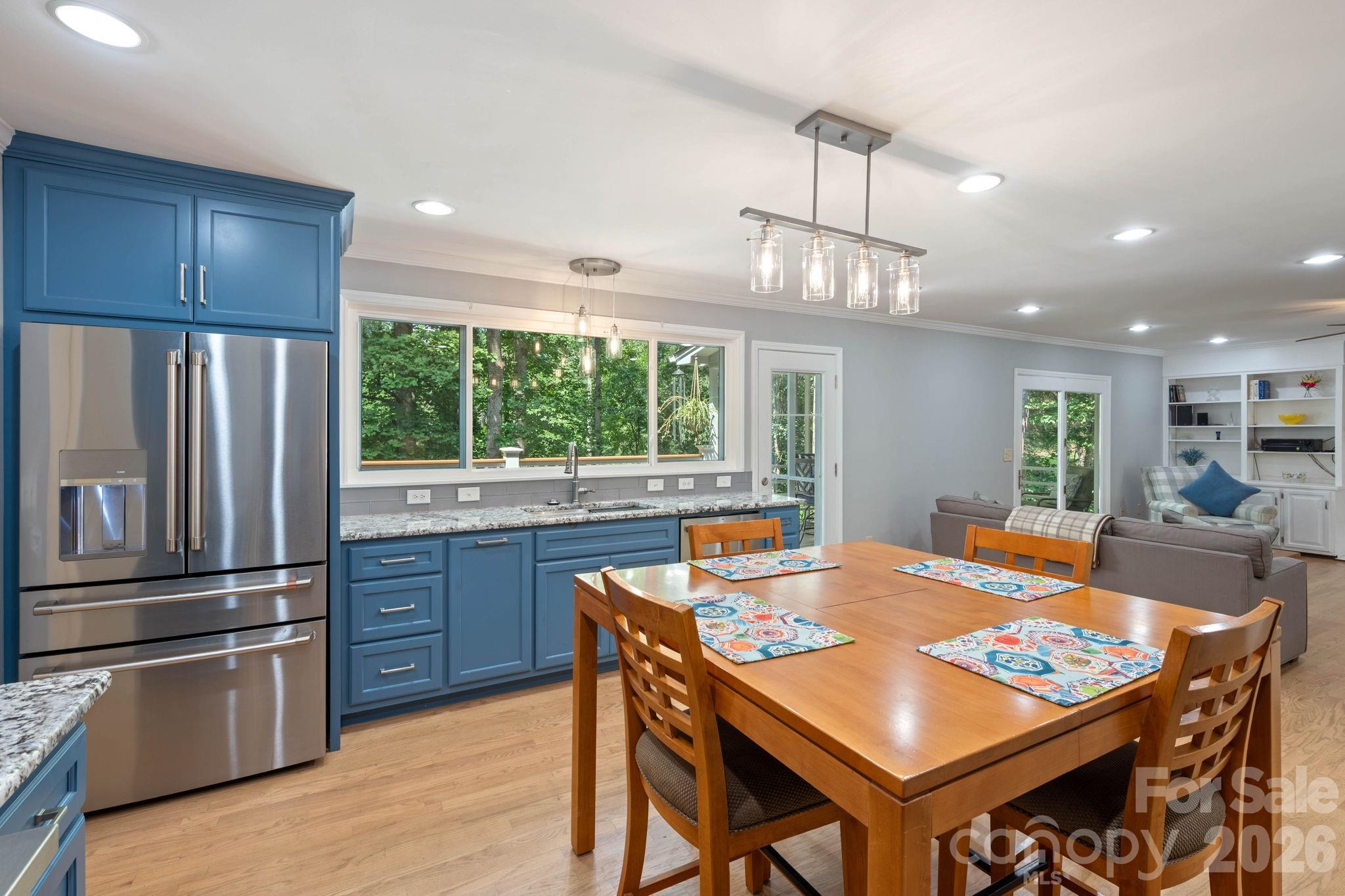 200 35th Avenue NW 5