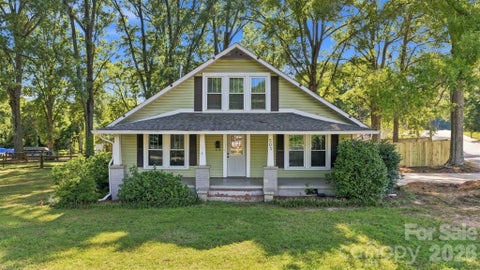 Photo of 503 Shearers Road, Mooresville, NC 28115 (MLS # 4414609)