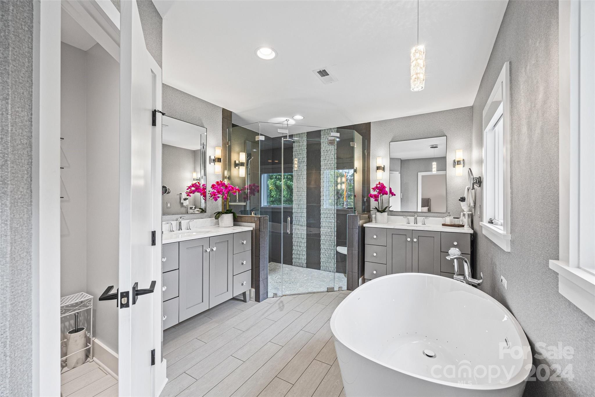 Barclay Downs - Residential