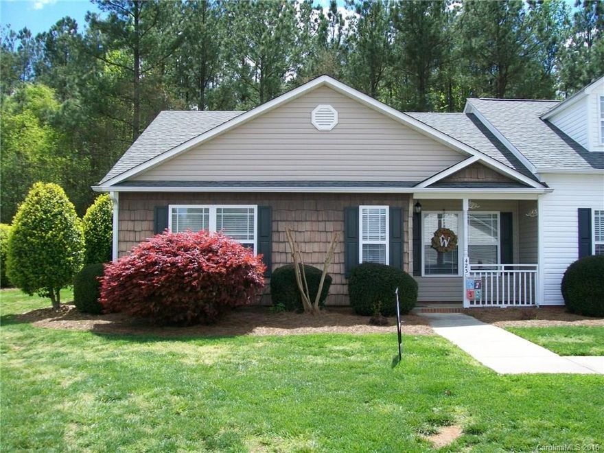 Wonderful 2 bedroom 2 bath condo with fresh paint, tile kitchen and baths, laminate living area, Carpet in the bedrooms.  2 year old heat pump.  Large end unit with fenced in patio.  Almost new condition.  Won't last long! Refrig, stove, dishwasher and more!