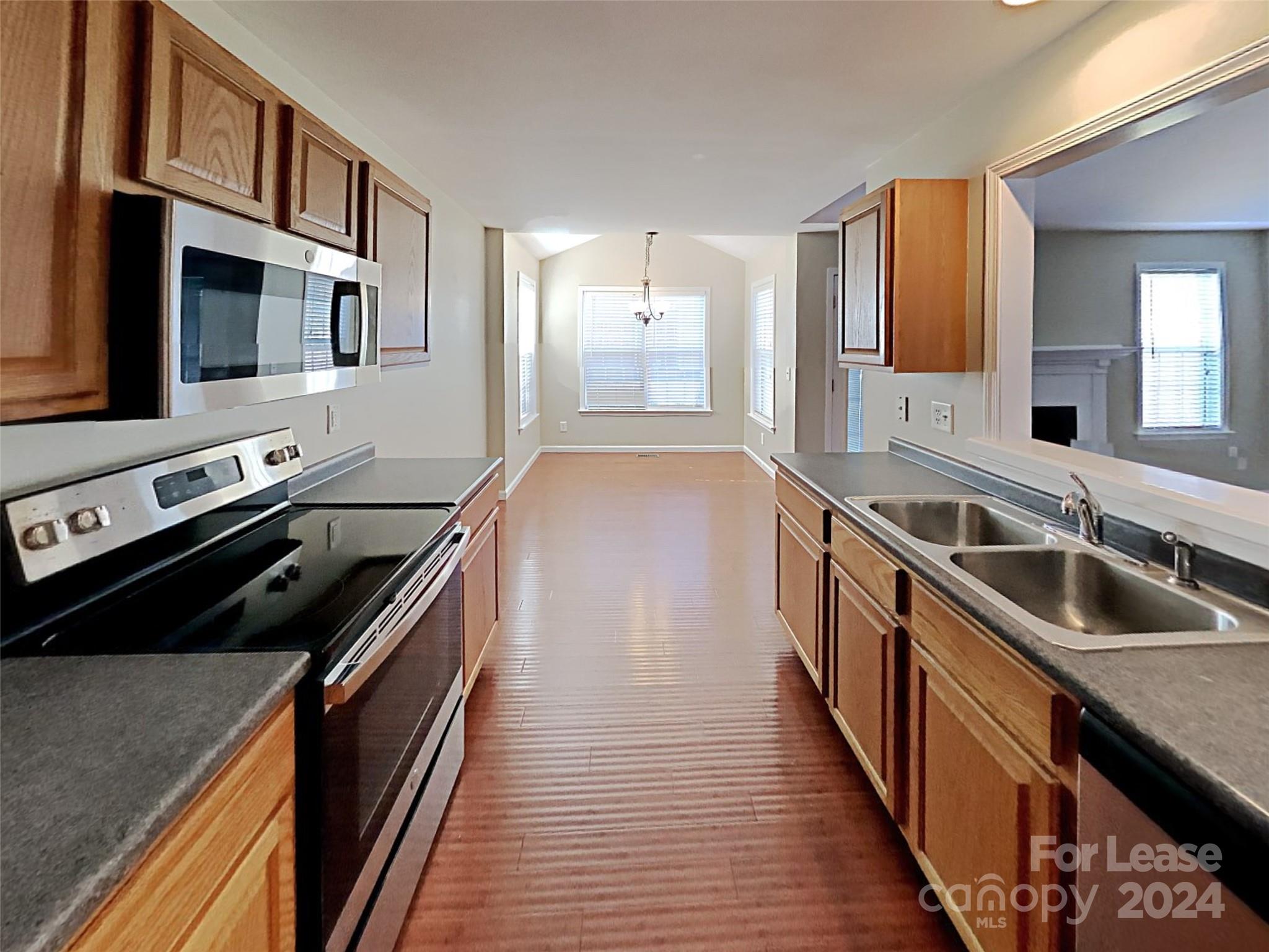 Dakota Woods - Residential Lease
