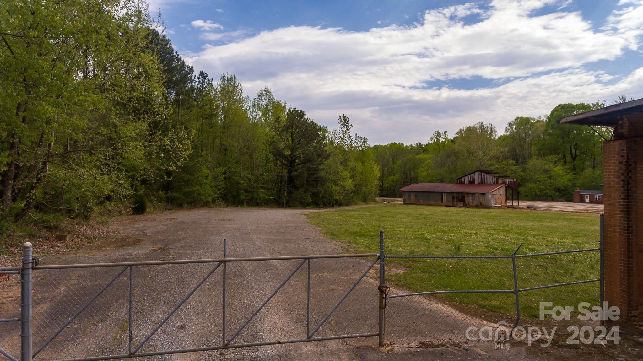 433,419, Phifer Road