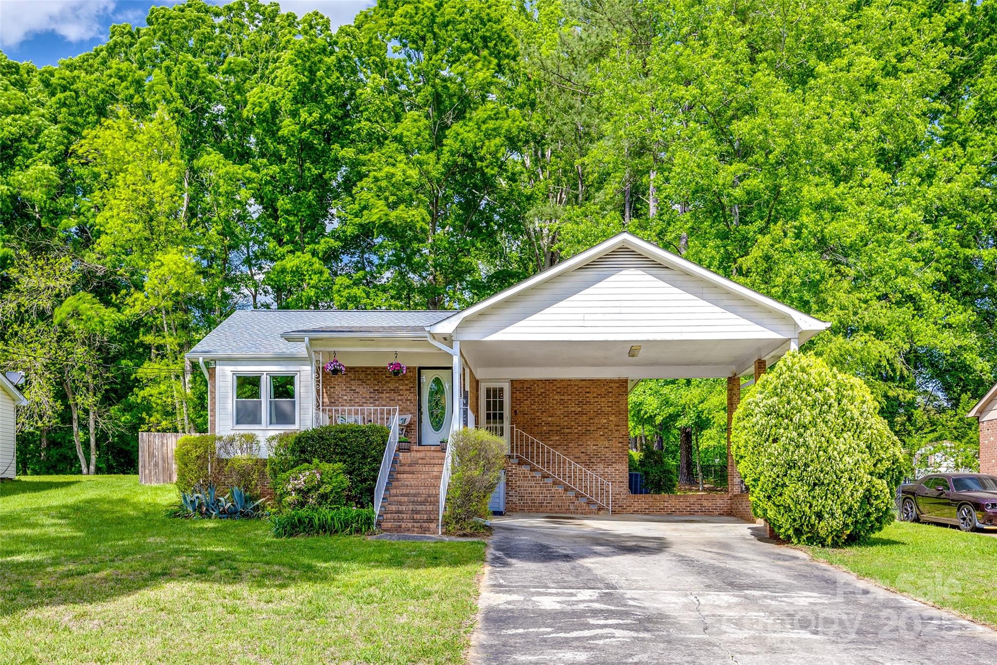 Pineridge - Residential