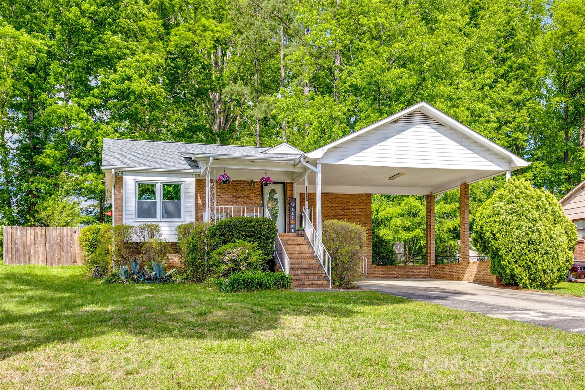 Pineridge - Residential