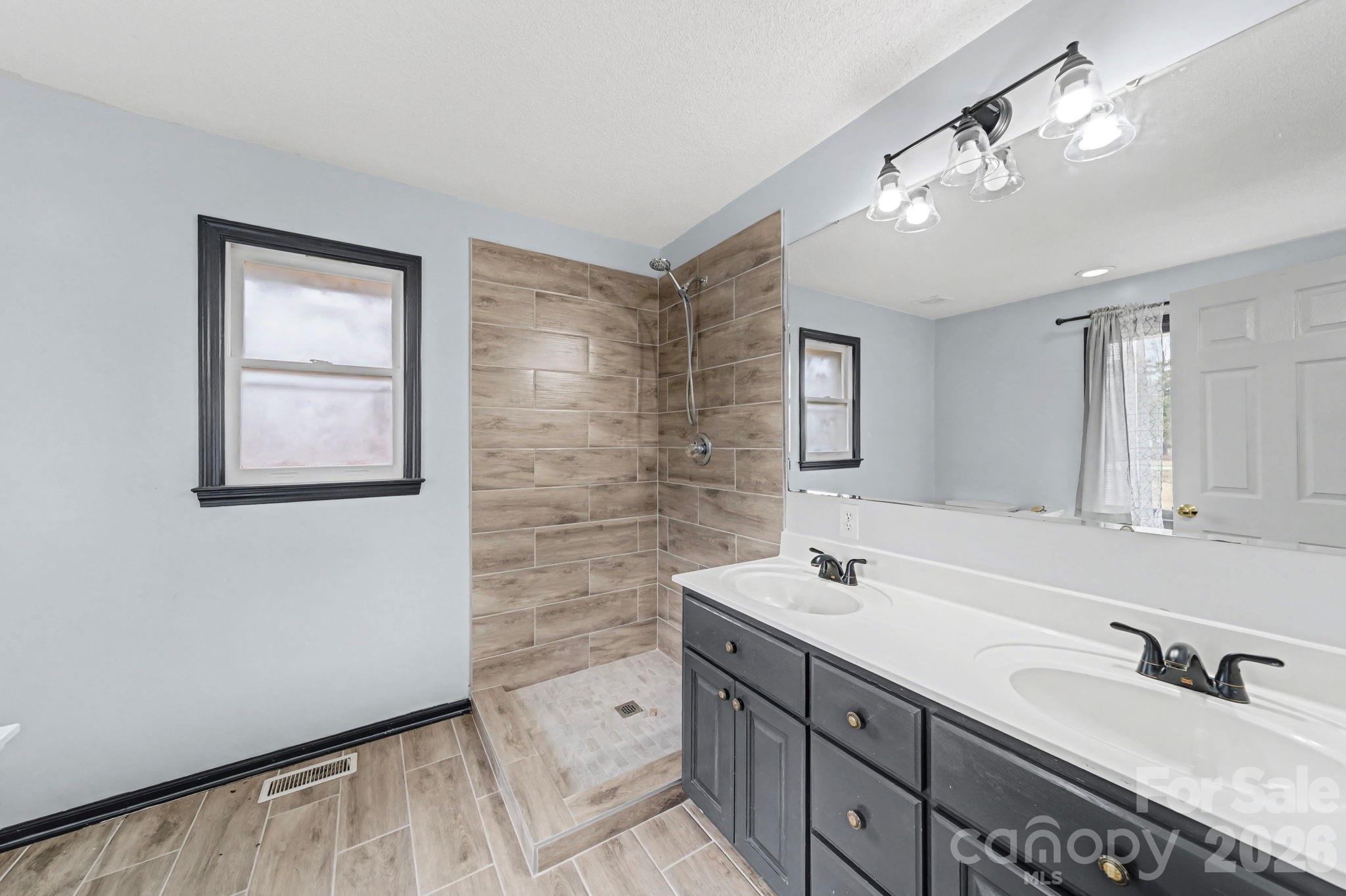 Oak Glen - Residential